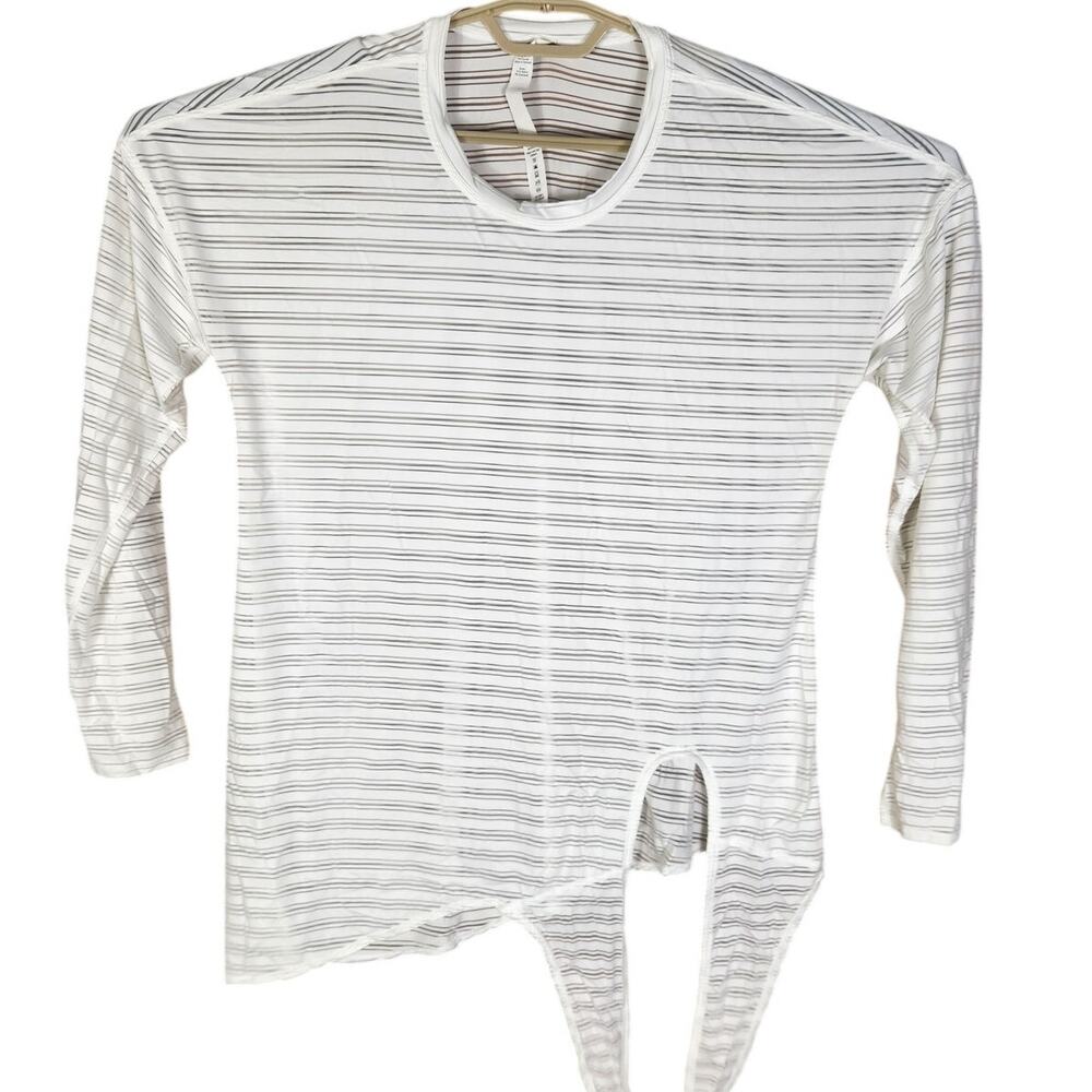 Lululemon *Tie Your Practice" long sleeve size 8